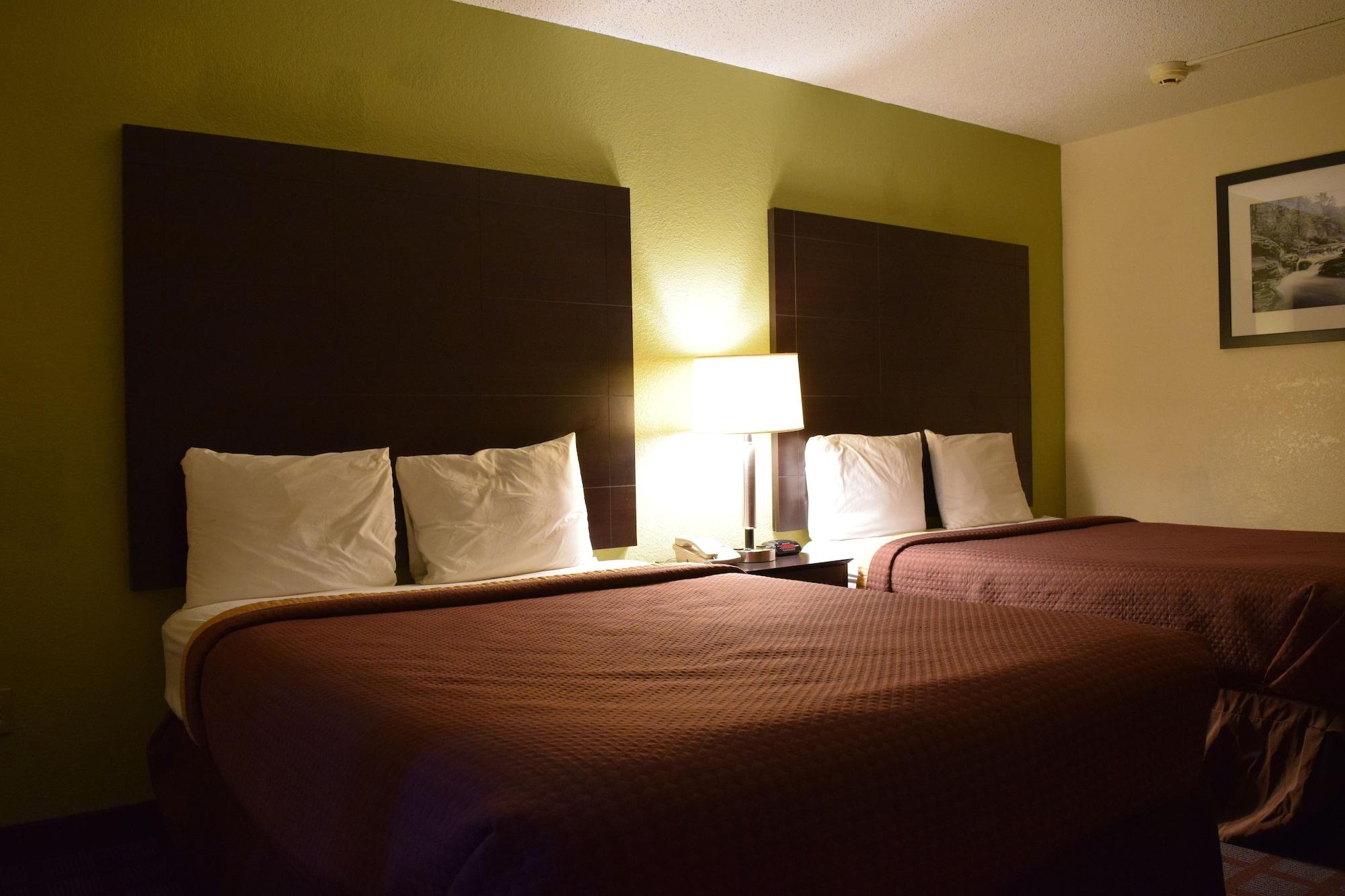 Super 8 By Wyndham Saginaw Motel Exterior foto
